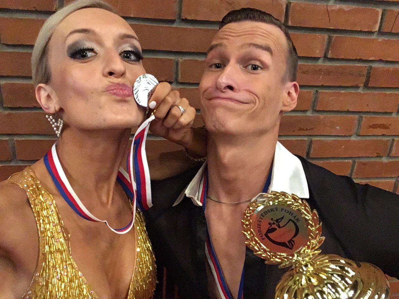 9DAA10B8-944B-48F8-845C-4E83ABF5DA0C